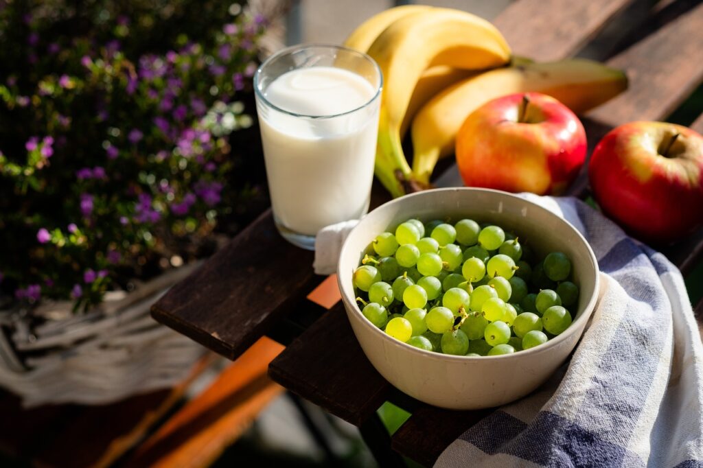 Are Grapes Healthy? Sugar Content, Benefits, and Serving Size
