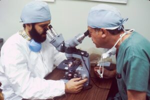 find hemorrhoid doctor