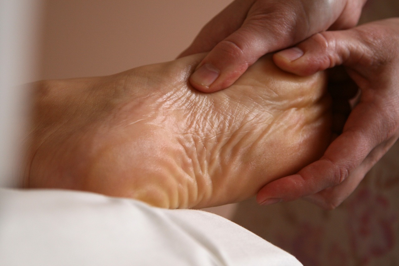 massage, wellness, spa, relaxation, therapy, health, relax, aromatherapy, physiotherapy, body, relaxing, massaging, hands, ph