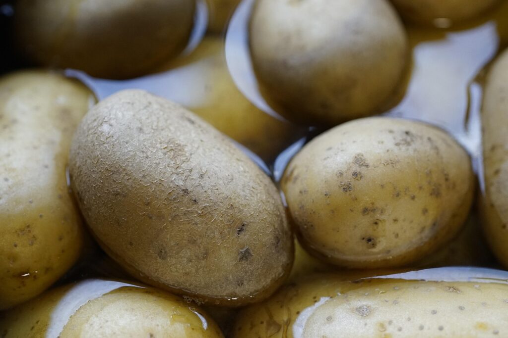 How to Lower Potassium Levels Naturally Through Diet