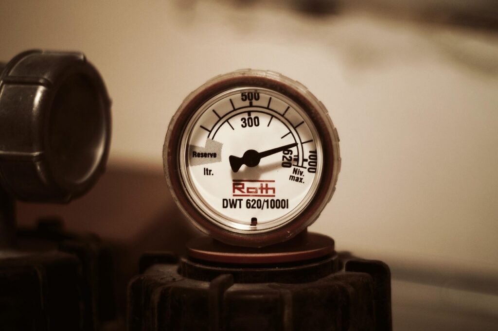 Noom vs Calibrate: Behavioral Coaching vs Medical Weight Loss