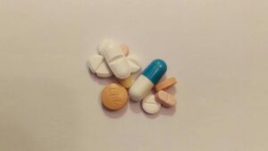 omeprazole vs pantoprazole
